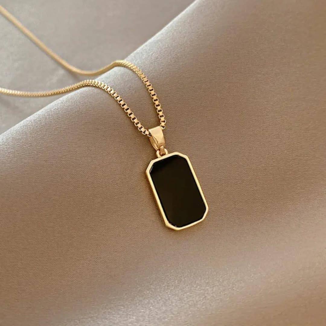 Double sided pendant white and black