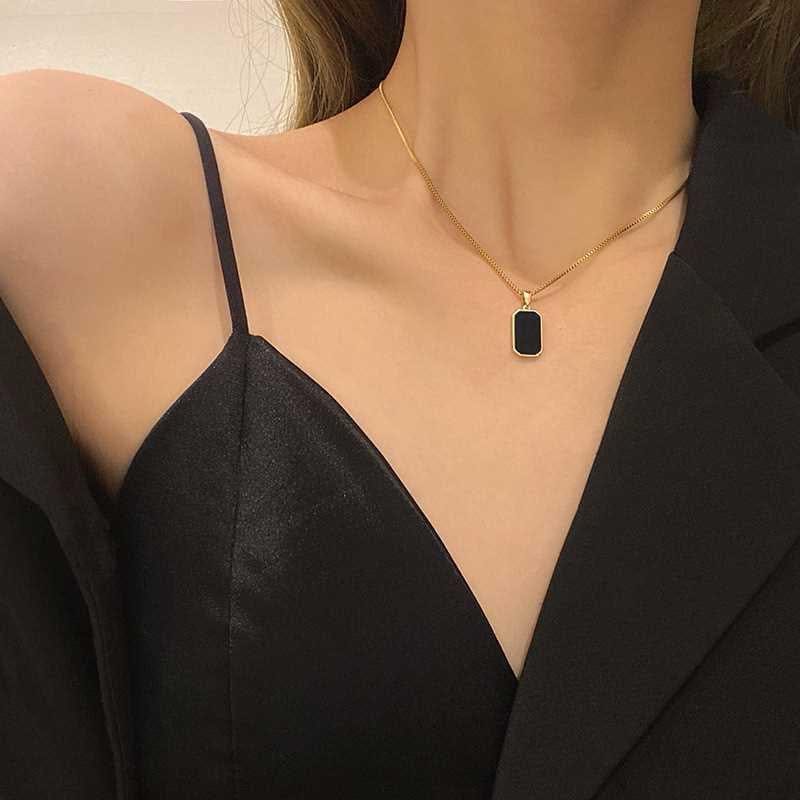 Double sided chip pendant