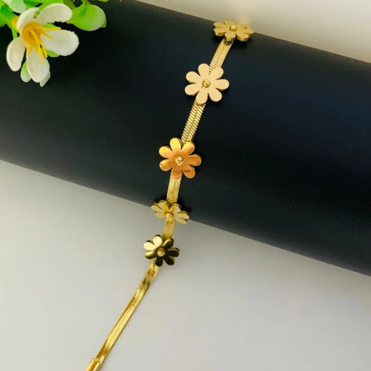 GOLD FLORAL BRACELET