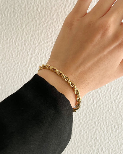GOLD ROPE BRACELET