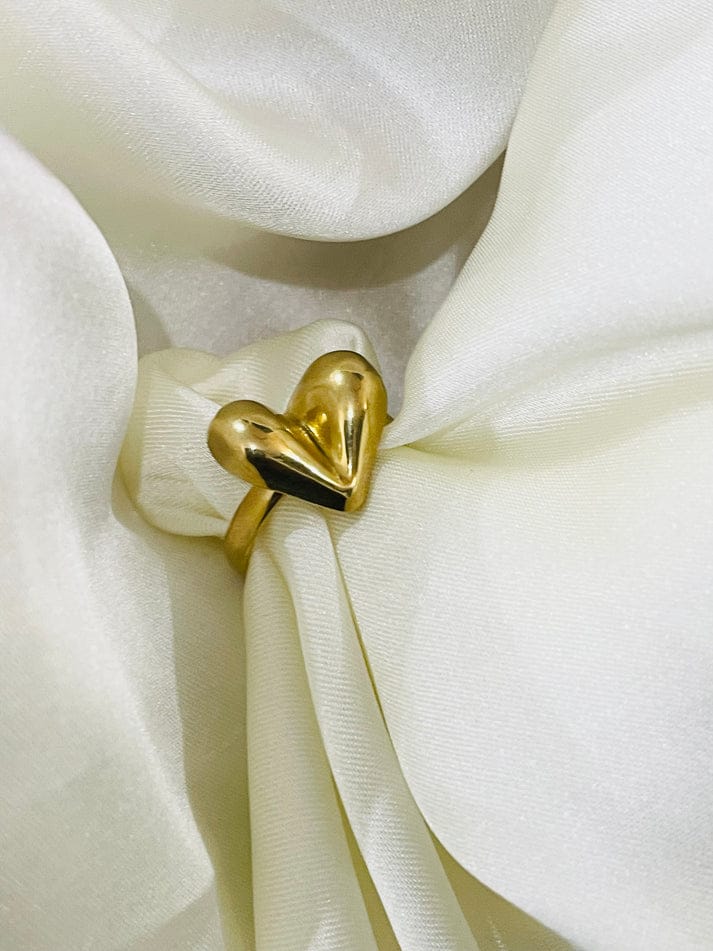Chunky gold heart ring
