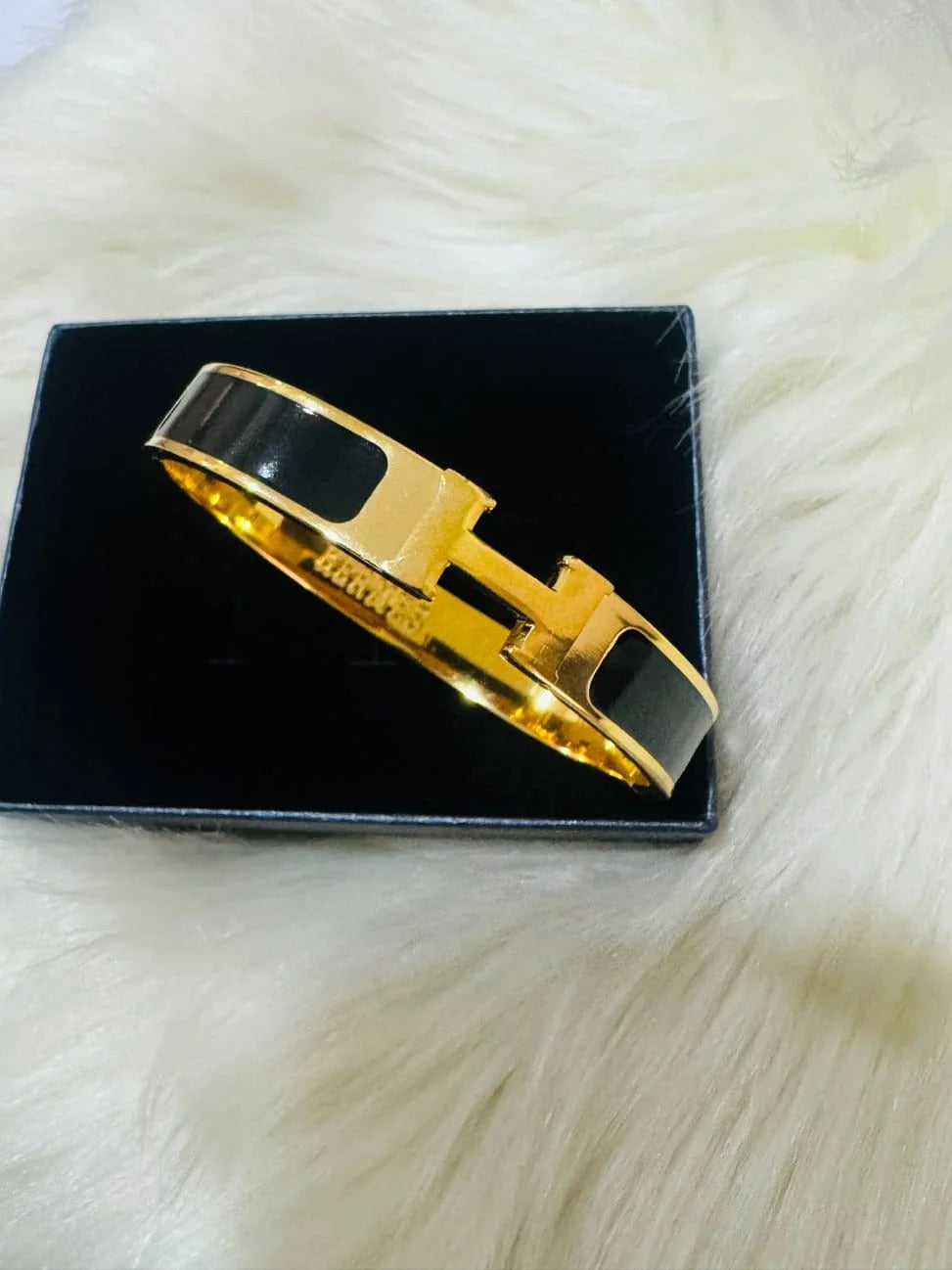 Hermes fashion handcuff