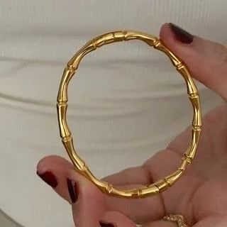 Bamboo handcuff
