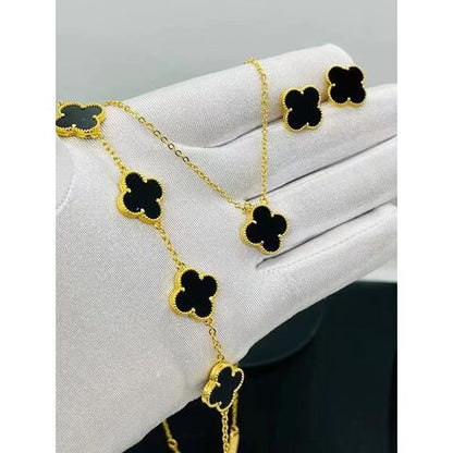 Exclusive clover set